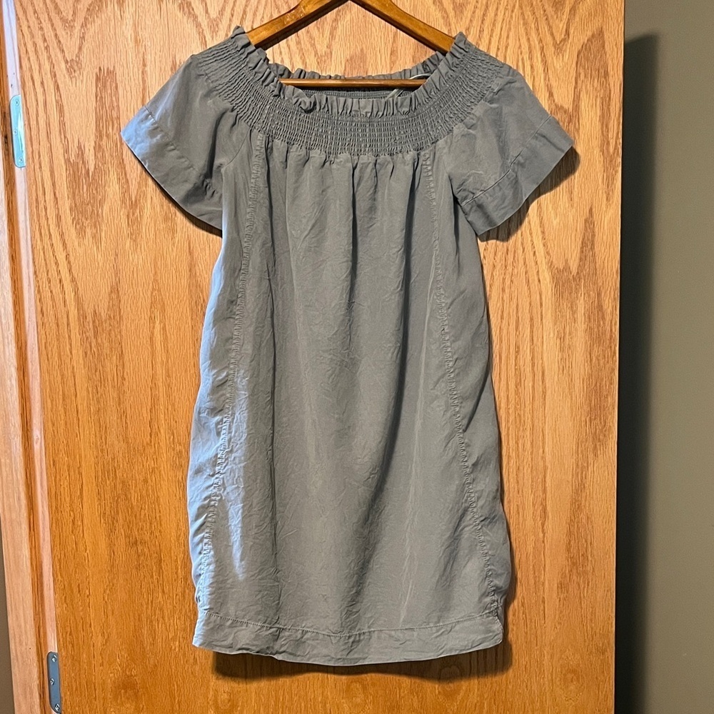 Vineyard Vines Off-Shoulder Dress